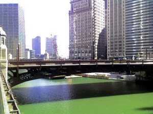 Так выглядела река в воскресенье 15 марта-день после парада.