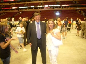 С хозяином клуба Blackhawk Питером Вирцем