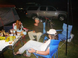 OSHKOSH-2009 083 На фото Саша Затуринский, Эл и я